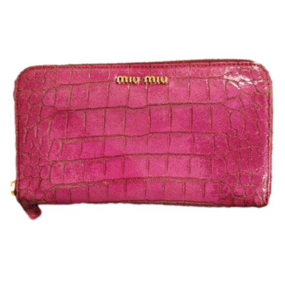 Miu Miu Croc Embossed St. Coco Lux Zip Wallet - Picture 3 of 14